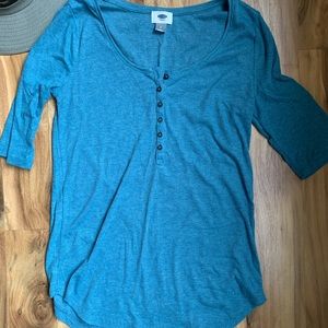 🌼Old Navy Blue Henley